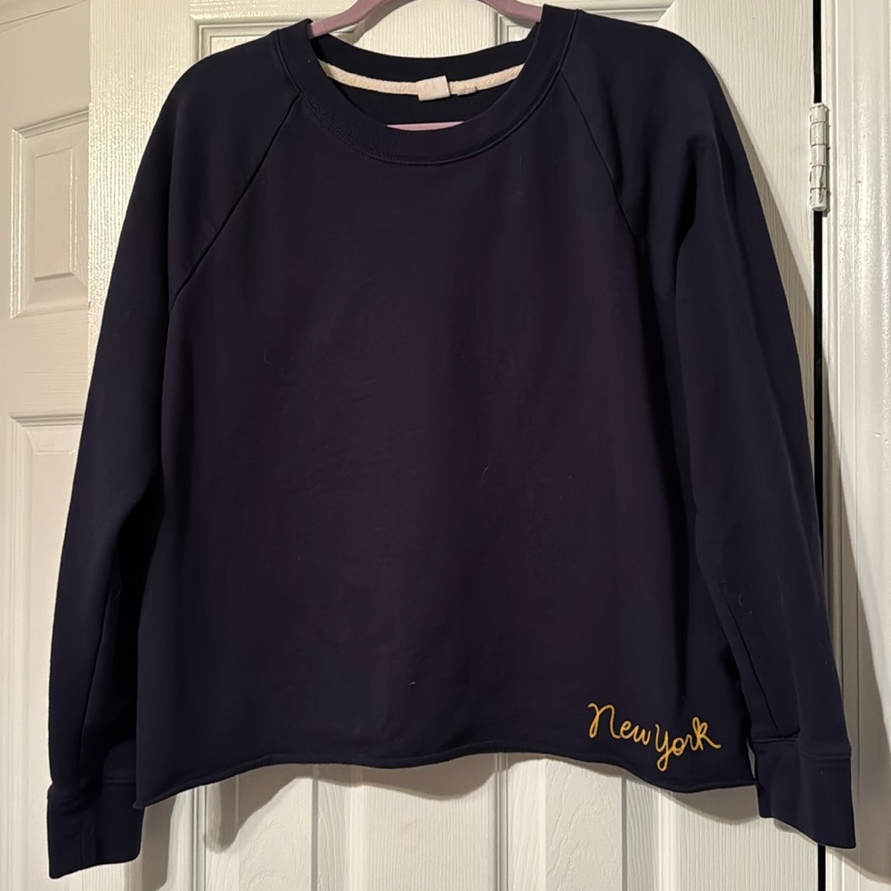💜 Gap Raw Hem Sweater